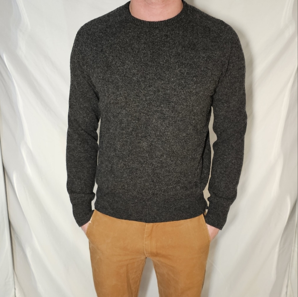J. Crew Medium Tall 100% Lambs Wool Crew Neck Sweater